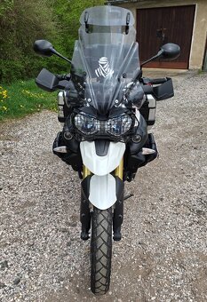 TRIUMPH TIGER 800 - 7