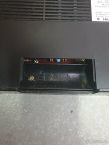 Hitachi KH - 1013 L, Tranzistorové rádio staré - 7