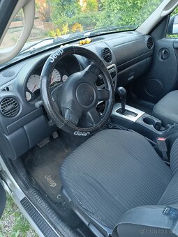 Jeep Cherokee KJ - 7