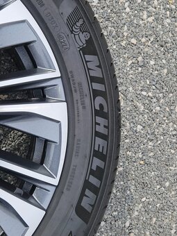 Pěkná, nová orig kola Škoda Kodiaq, Michelin 235/50/19 - 7