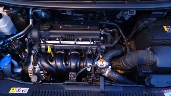 KIA VENGA 1,4 CVVT; 90Ps; najeto pouze 20.600km - 7