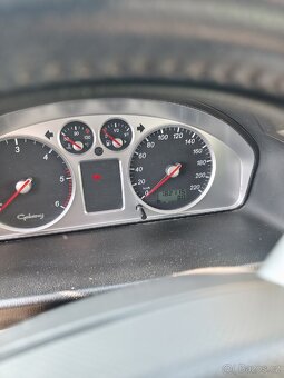 Ford galaxy - 7