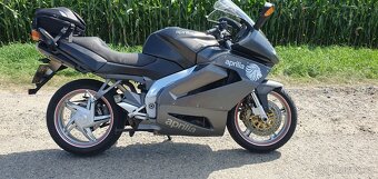 Aprilia Futura - 7