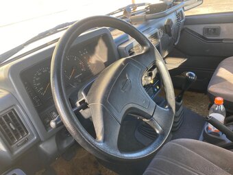 NISSAN PATROL WAGON 1995 VIN 886 - 7