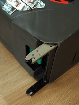 autosedačka Britax Römer Safefix 9-18 kg - 7