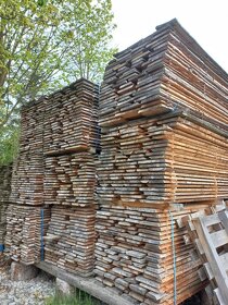 Smrkové a bukové řezivo + smrkové trámy+střešní latě - 7