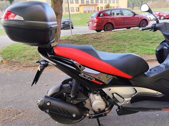 Skutr Aprilia SR 125 Max - 7