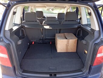 VW Touran 2.0 TDI BKD 2005 - 7