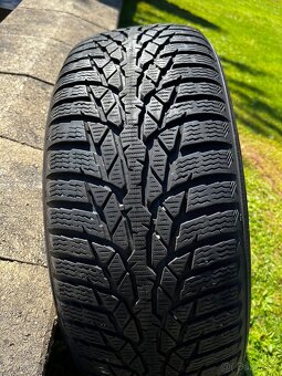 Prodám pneu 205/55 R 16 - 7