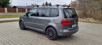 Volkswagen Touran Highline 1.6 tdi - 7