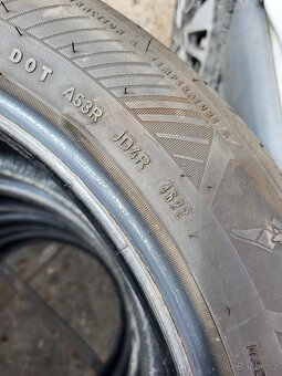 215  55 17"  GoodYear EfficientGrip - 7