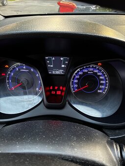 Hyundai ix 20 1.4 benzín - 7