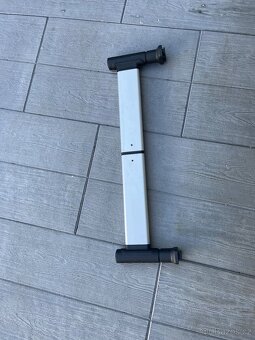 FIXAČNÍ PŘÍČKA DO KUFRU AUDI A6 - 7