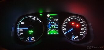 Toyota RAV4 Hybrid 4x4 2021 výbava Active s paketem Bussines - 7