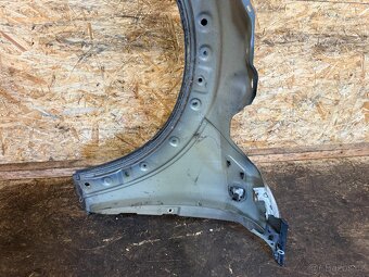 PRAVÝ PŘEDNÍ BLATNÍK MINI COOPER S R56 DARK SILVER METALLIC - 7