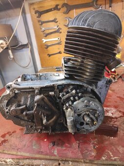 Motor cz 175 - 7