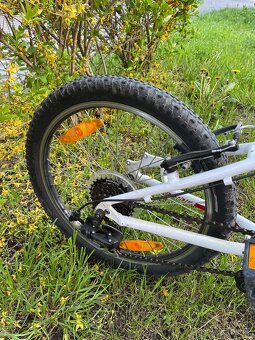 Detske kolo Specialized vel. 20’’ - 7