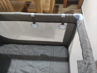 Cestovni postylka s prislusenstvim - 7