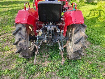 Japonský malotraktor Yanmar 1610d 4x4 s nakladačem - 7