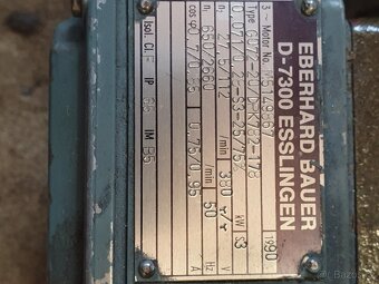 Elektromotor s převodovkou a brzdou - 7