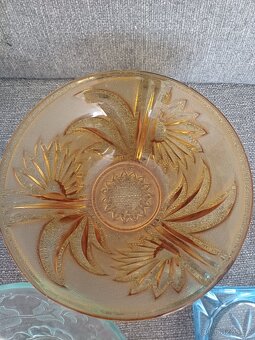 Skleněné mísy a tacy - 7