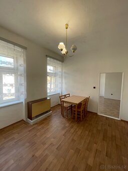 Pronajmu byt na náměstí ve Vimperku - 7