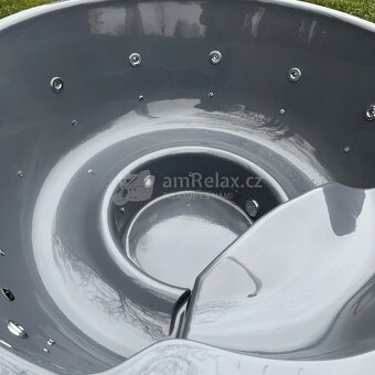 Koupací sud s hydromasážním a aeromasážním systémem - 7