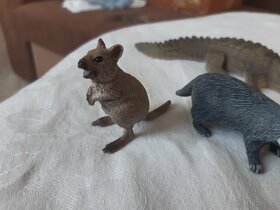 58.Zvířata zn. SCHLEICH, jelen, krokodýl atd - 7