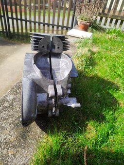 Díly motor jawa 250/353 - 7