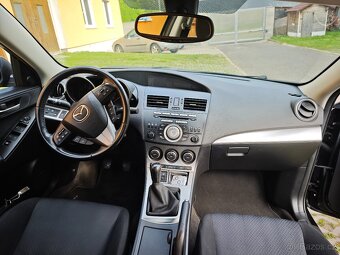 Prodám Mazda 3,2011, benzín, slušná výbava, BOSE, nová STK - 7
