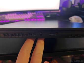 Prodám herní notebook MSI - 7