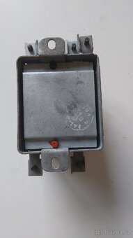 Relé na  traktor Zetor za - 7