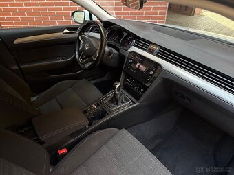 VW PASSAT 2021 2.0 TDI 110kW MANUÁL | ODPOČET DPH - 7