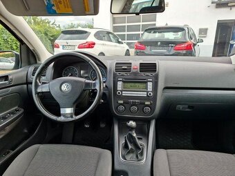 VW GOLF 5,, 1,6i BENZIN 75 KW= KLASIKA ZA 59000 KČ - 7