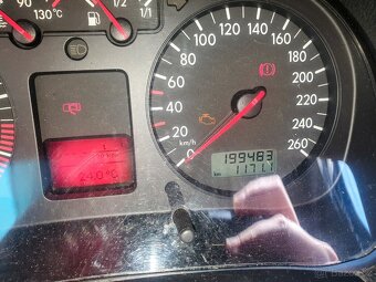 Vw golf 4 2001 1,6 - 7