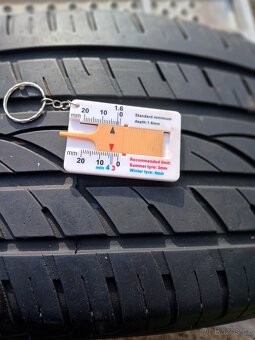 Alu kola 5 x 114,3 R17 MOMO GTR - 7