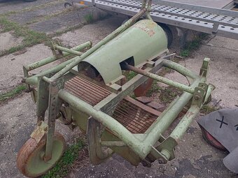 Vibrační vyorávač brambor KROMAG - 7