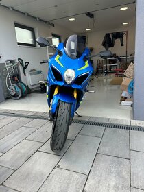 Suzuki gsxr 1000r - 7