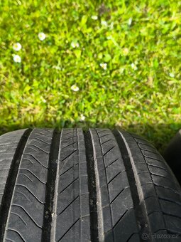 Continental UltraContact NXT 215/50R18 - 7