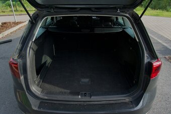 Volkswagen Passat 2.0 TDI 110 kW, 2020 – krásný stav, IQ.LIG - 7