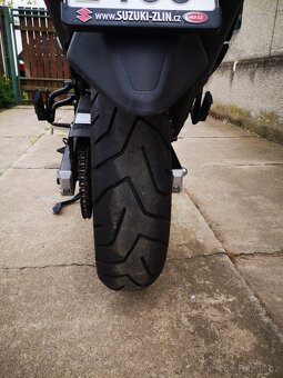 SUZUKI V-STROM 650 XT - 7