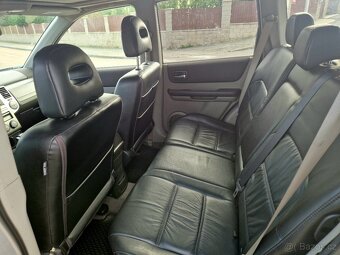 Nissan x-trail 2.5 benzin 121 kw - 4x4 - AUTOMAT - - 7