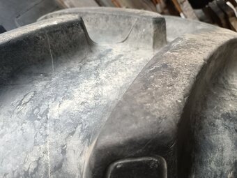 16,9-34 Prodám kompletní obutá kola na Zetor - 7