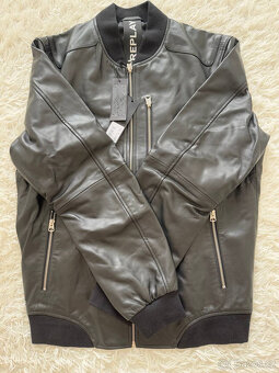 Bomber jacket. Replay - 7