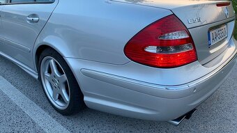 Mercedes-Benz E 55 AMG - 7