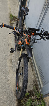 KTM celoodpružené horské elektrokolo Macina Lycan 27,5 - 7