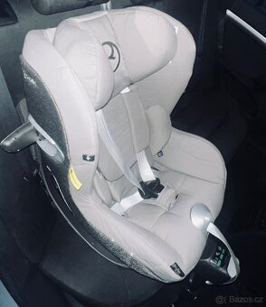 Cybex Sirona Z i-size i s bází - 7