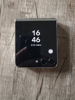 Samsung Galaxy Z Flip5 8GB/512GB zelená - 7