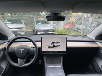 Tesla 3 Performance - 7