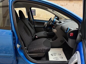 Toyota Aygo 1.0i 50kw koup.ČR Klima nová STK Serviska - 7